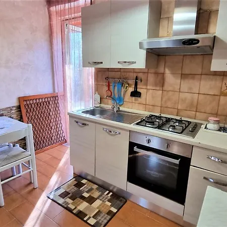 La Casetta Con Giardino Vicino Al Mare Holiday home *